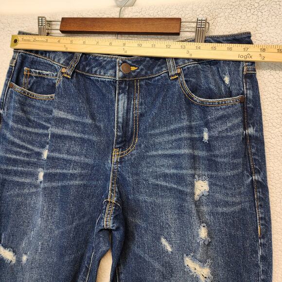 CAbi 100% Boyfriend Jeans Womens 12 34" Raw Hem Cropped Distressed Ripped 4152 - Picture 6 of 12